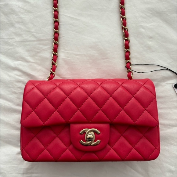NWT 🖤 CHANEL 24S Red Lambskin Mini Classic Flap Bag - Picture 4 of 16